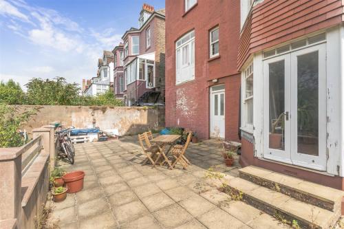 85, Beaconsfield Villas, Brighton, BN1