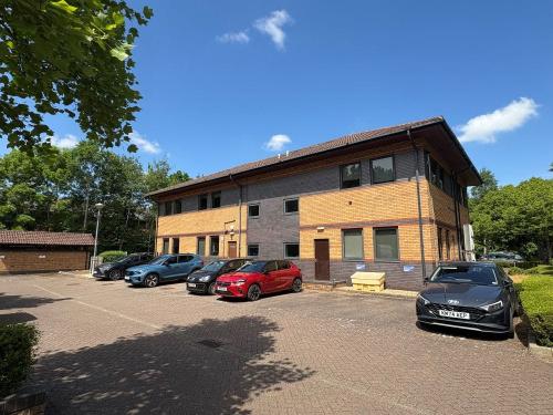 Unit 11-12 Somerville Court, Adderbury, Banbury, OX17