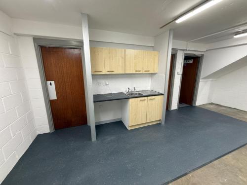 Unit 12, Vale Industrial Estate, Southern Road, Aylesbury, HP19