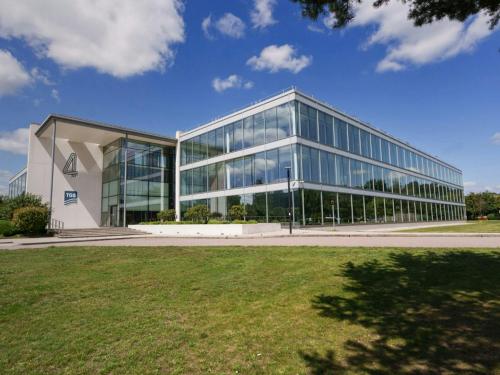 Building 4, The Heights, Wellington Way, Brooklands, Weybridge, KT13