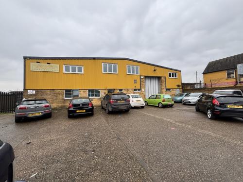 199 New Road, Rainham, RM13