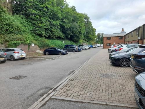 Unit 4C Station Yard, Station Road, Hungerford, RG17