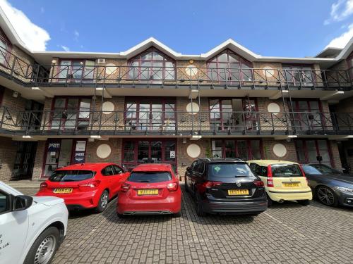 8 Northfields Prospect, Putney Bridge Road, Wandsworth, London, SW18