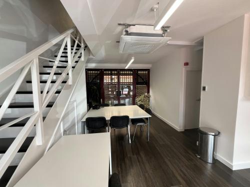 8 Northfields Prospect, Putney Bridge Road, Wandsworth, London, SW18