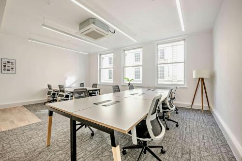 46 Gresham Street, City, London, EC2V