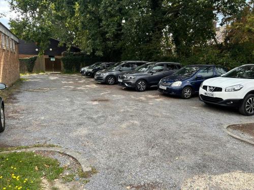 Barnfield Road, Northgate, Crawley, RH10