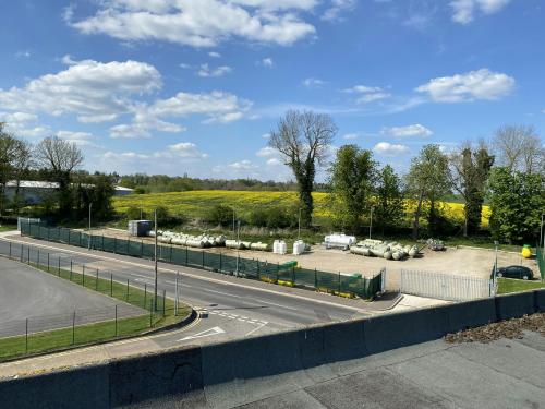 Plot 6, Crendon Industrial Park, Drakes Drive, Long Crendon, HP18