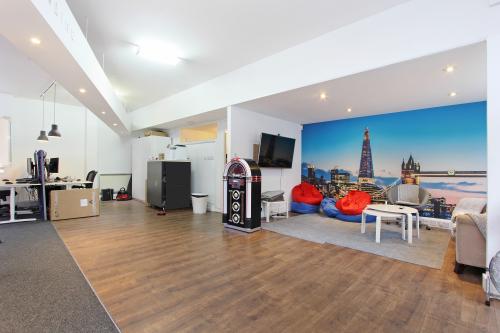 Raquel Court, 147 Snowsfields, Southwark, London, SE1