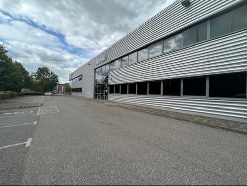 V7, Vector Park, Forest Road, Feltham, TW13