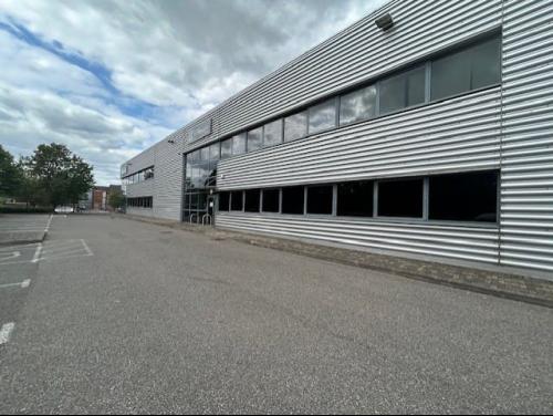 V7, Vector Park, Forest Road, Feltham, TW13