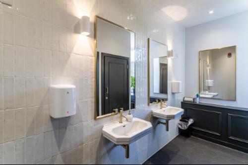 Tyttehanger House, Coursers Road, St Albans, AL4