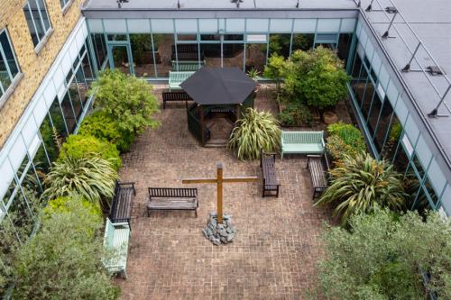 100 Church Road, Teddington, TW11