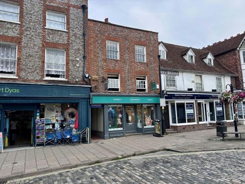109 High Street, Thame, OX9
