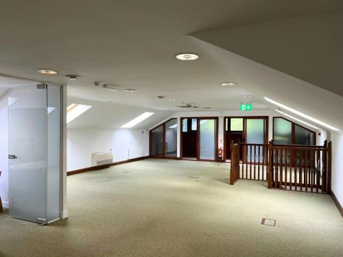 Suite 6B Wentworth Lodge, Great North Road, Welwyn Garden City, AL8