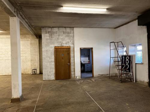 Unit 7, Newark Business Park, Brunel Drive, Newark, NG24
