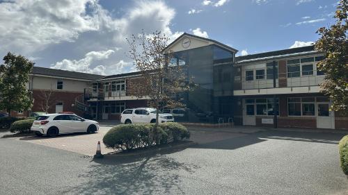 Unit 28, Athena Drive Tachbrook Park, Leamington Spa, CV34