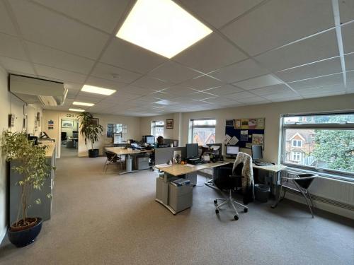 92-94 Cranleigh High Street, Cranleigh, GU6