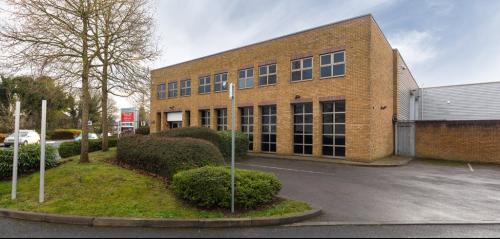 649 River Gardens, Feltham, TW14