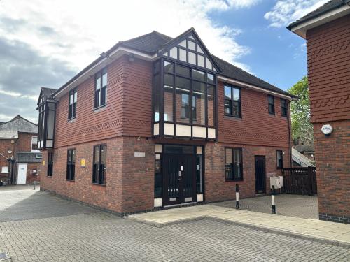1 The Listons, Liston Road, Marlow, SL7