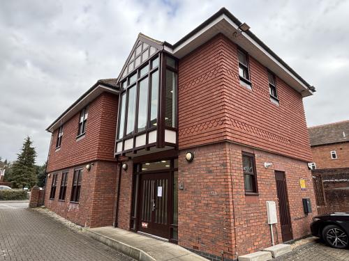 3 The Listons, Liston Road, Marlow, SL7