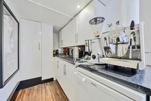 Unit 6 Suna House, 65 Rivington Street, Shoreditch, London, EC2A