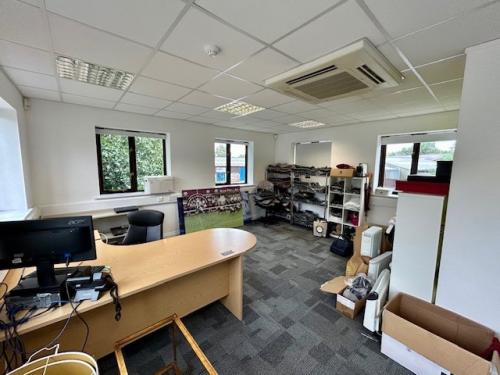 Quill House, Charnham Lane, Hungerford, RG17