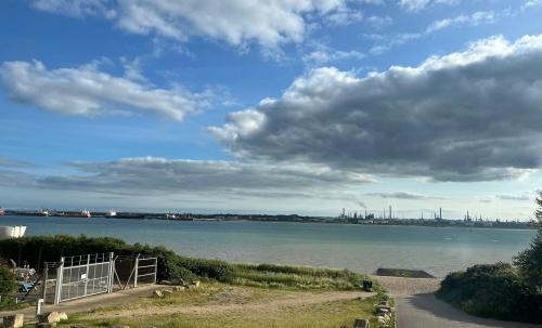 22 Compass Point, Ensign Way, Hamble, Southampton, SO31