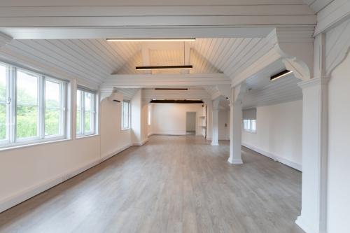 The Courtyard Suite, 21-23 Hart Street, Henley-on-Thames, RG9