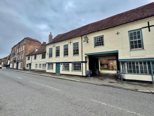 15A High Street, West Wycombe, High Wycombe, HP14
