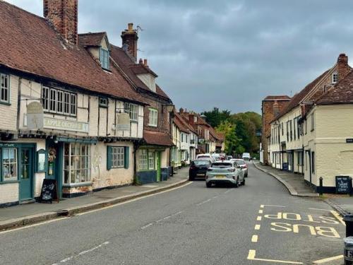 15A High Street, West Wycombe, High Wycombe, HP14