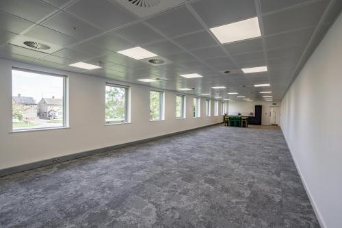 Unit 2, Woodside Industrial Estate, Humphrys Road, Dunstable, LU5