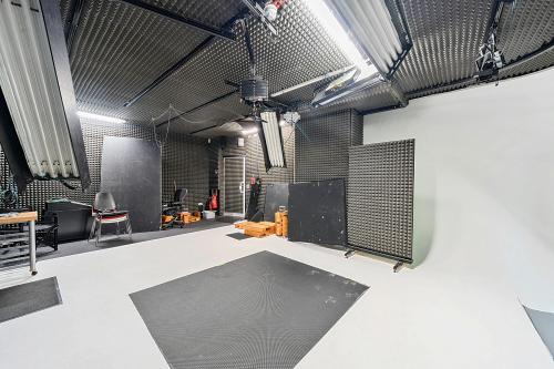 Unit 6, 24a High Street, Stratford, London, E15