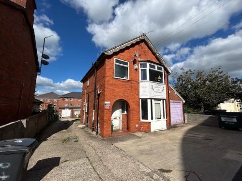 148 Kings Road, Newbury, RG14