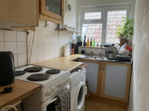26 Lawrence Road, Hove, BN3