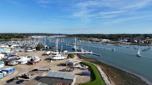 School Road, Hamble, Southampton, SO31