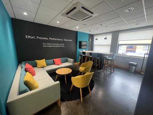 Unit 3, Maidenbower Office Park, Balcombe Road, Maidenbower, Crawley, RH10
