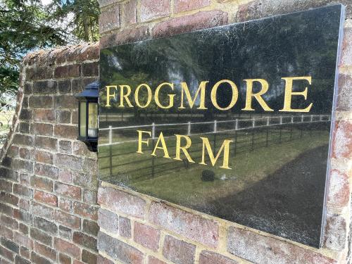The Carpenters Barn, Bartletts Court, Frogmore Farm, Littlewick Green, Maidenhead, SL6