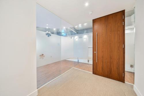 Charterhouse Building, 13 Clerkenwell Road, Clerkenwell, London, EC1M