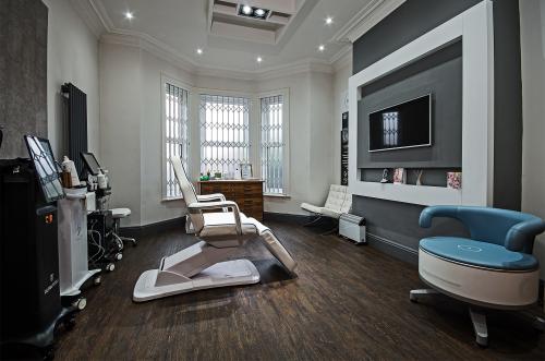 Alvanley House, 160 Buxton Road, Heaviley, Stockport, SK2