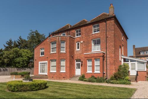 Burnham House, High Street, Burnham, SL1