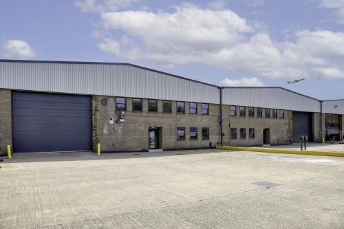 Units 6 & 7, Lakeside Industrial Estate, Lakeside Road, Colnbrook, SL3