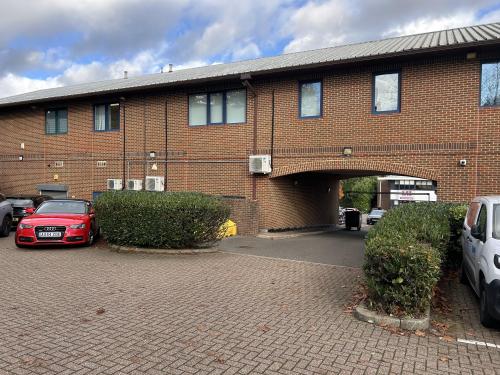 Unit 4 Barnes Wallis Court, Cressex Business Park, Wellington Road, High Wycombe, HP12
