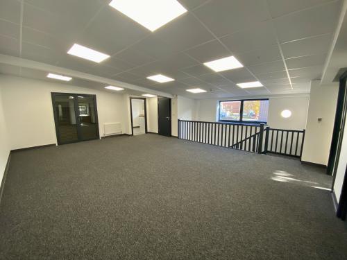 Unit 1, Houghton Regis Trading Centre, Cemetery Road, Houghton Regis, Dunstable, LU5