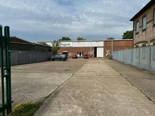 6 King Street Lane, Winnersh, Wokingham, RG41