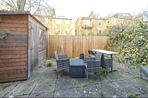 64 Rochester Place, Camden, London, NW1