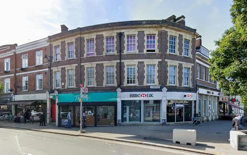 1A London Road, Enfield, EN2