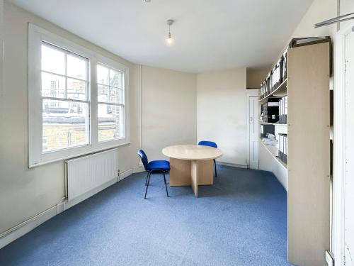 1A London Road, Enfield, EN2