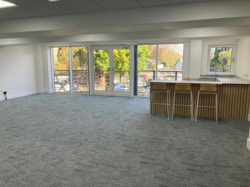 Waterman's House, Waterman's Court Business Park, Staines-upon-Thames, TW18