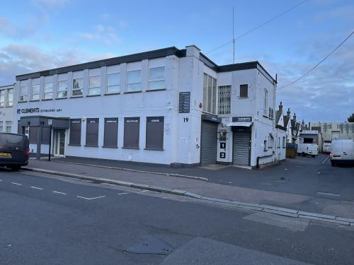 Units 1-5, 19 Queensway, Ponders End, Enfield, EN3