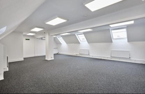 Tanshire Business Park, Shackleford Road, Elstead, GU8